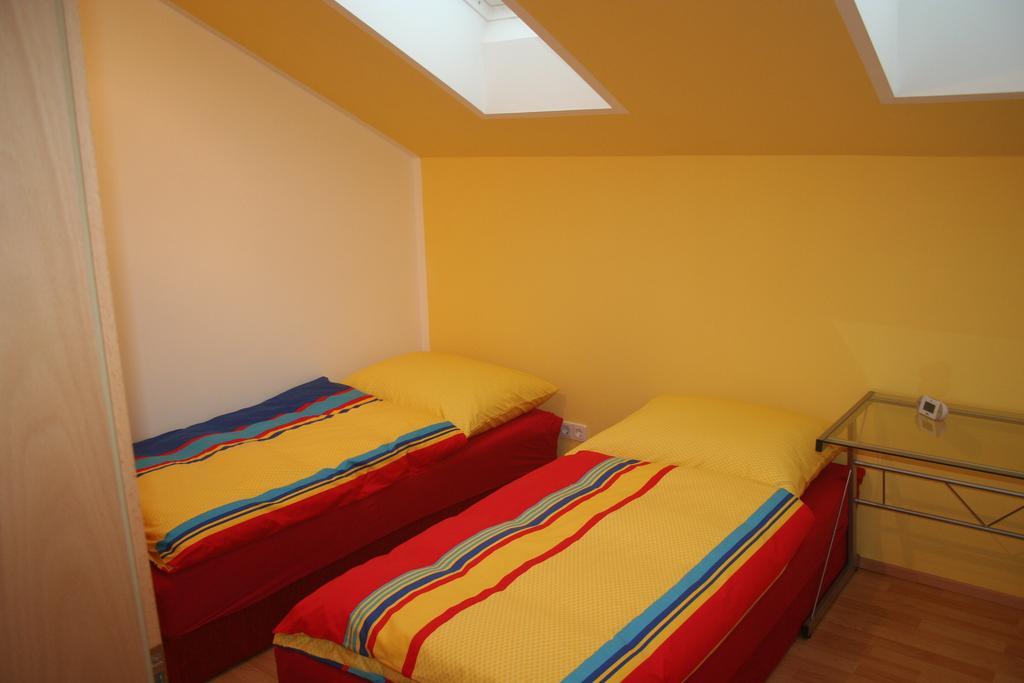 Ferienwohnungen Fritz Presseggersee Kamer foto